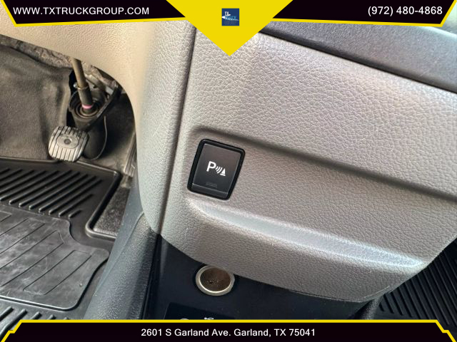 Vehicle image 36 of 49