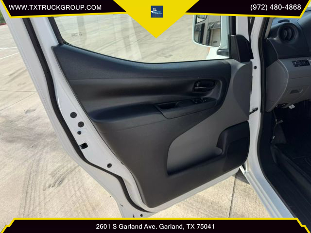 Vehicle image 13 of 49