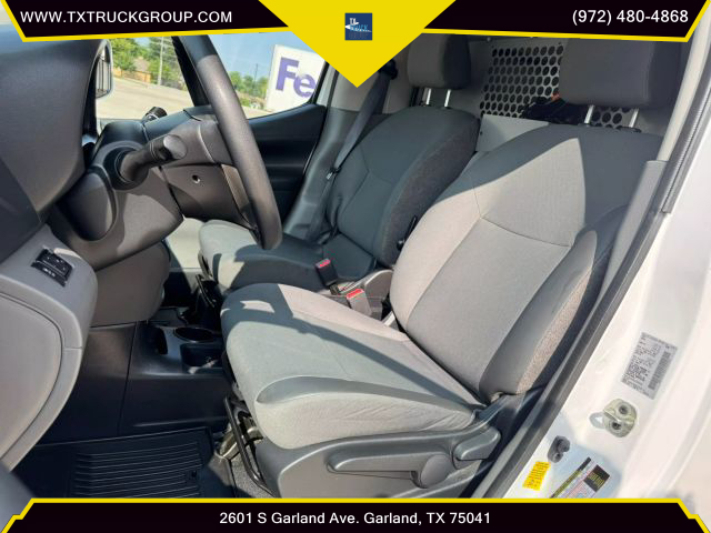 Vehicle image 15 of 49