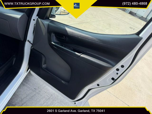 Vehicle image 16 of 49