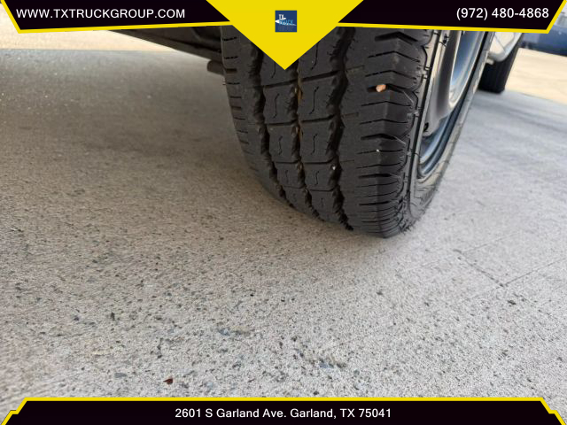 Vehicle image 41 of 49