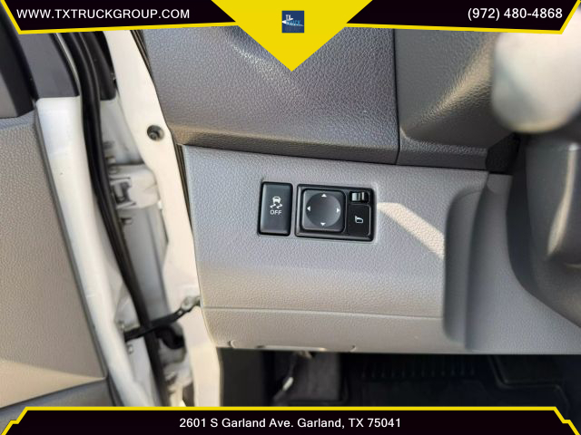 Vehicle image 37 of 49