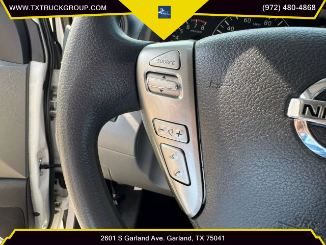 Vehicle image 29 of 49