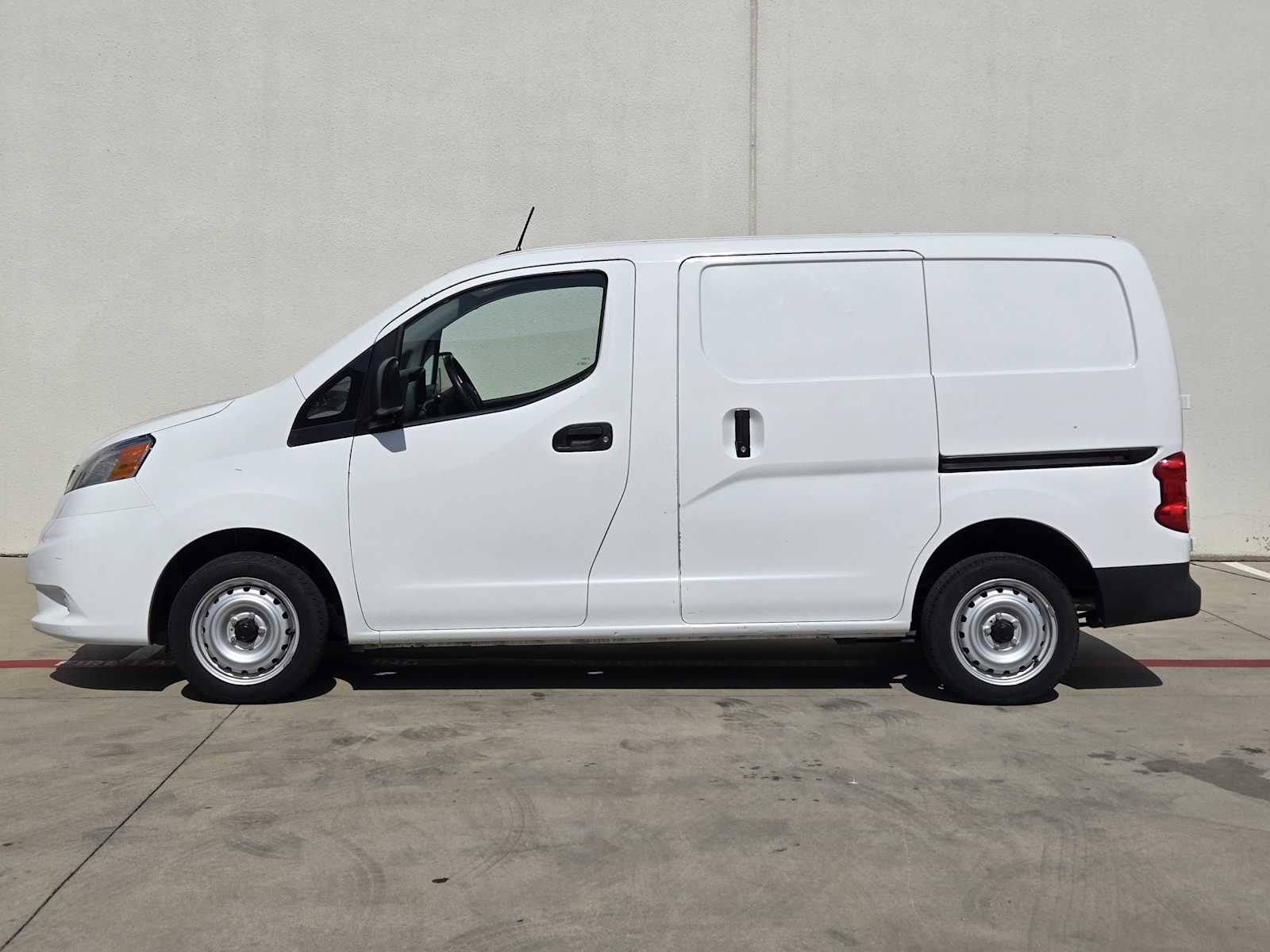 Vehicle image 7 of 31