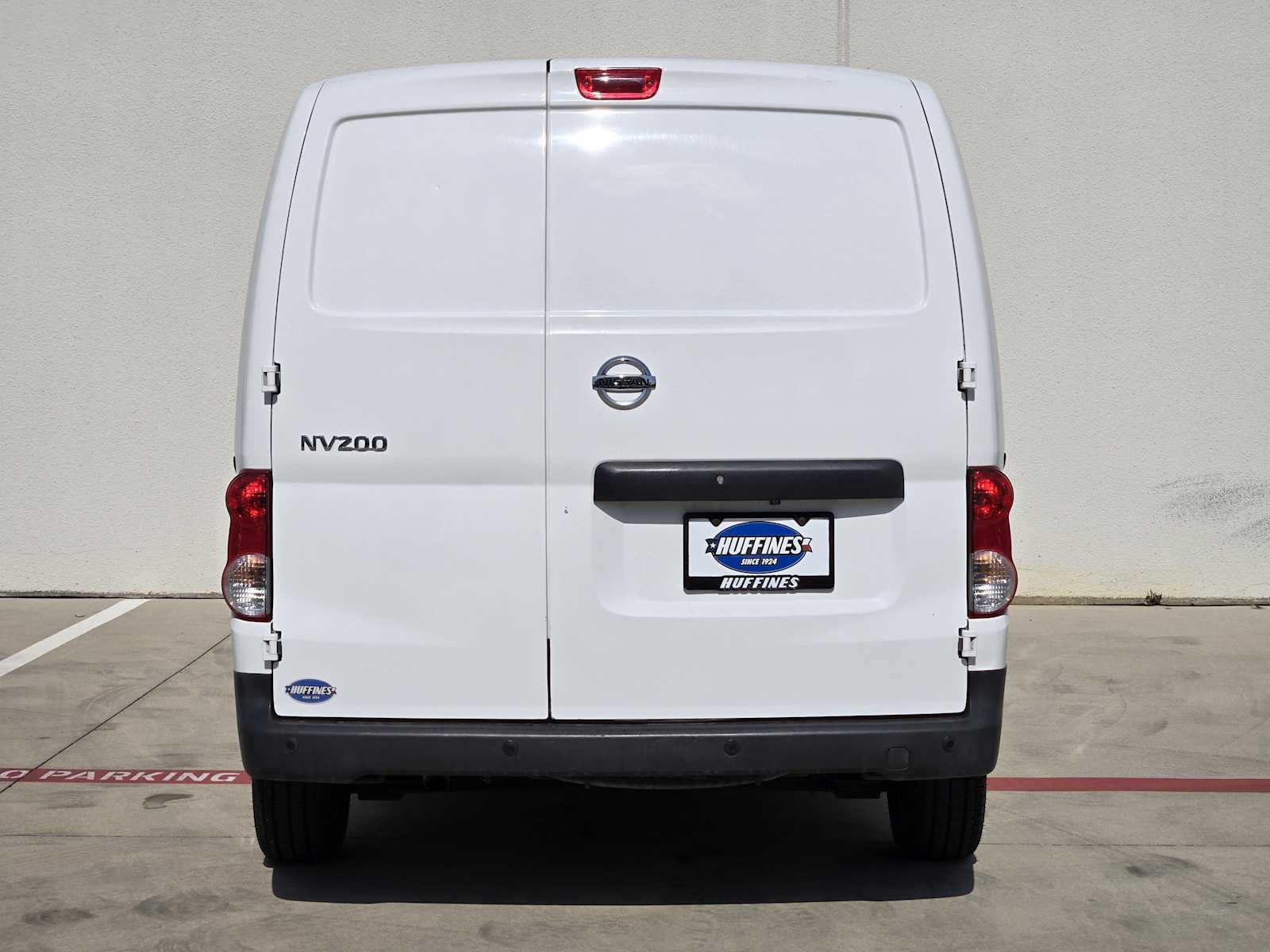 Vehicle image 5 of 31