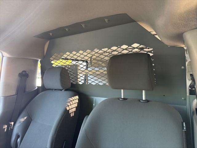 Vehicle image 14 of 24