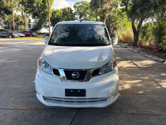 Vehicle image 3 of 24