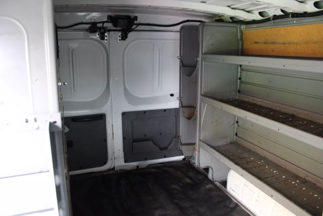 Vehicle image 26 of 36