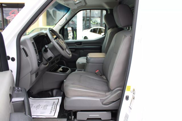 Vehicle image 11 of 36