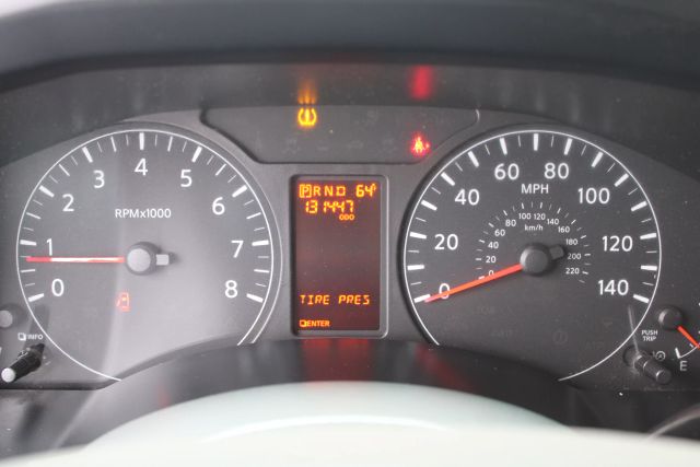 Vehicle image 14 of 36