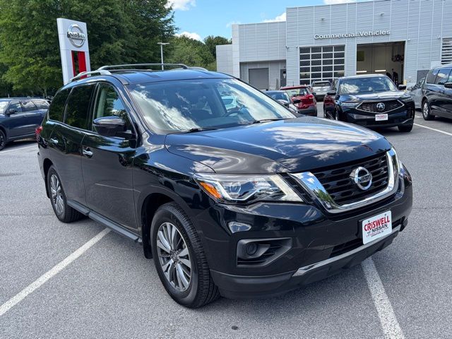 2020 Nissan Pathfinder S Image 1 of 36