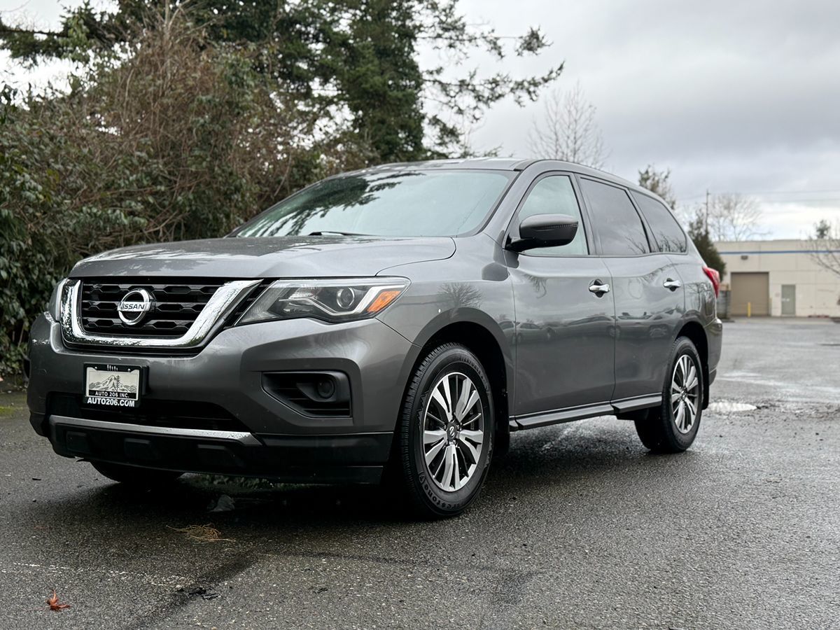 2020 Nissan Pathfinder S Image 1 of 38