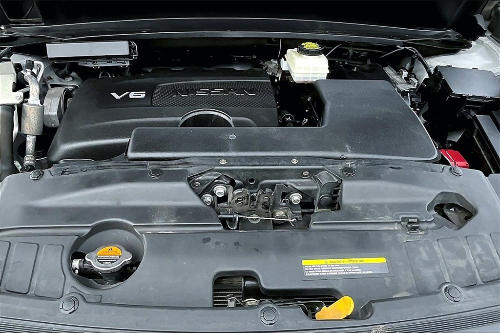 Vehicle image 12 of 33