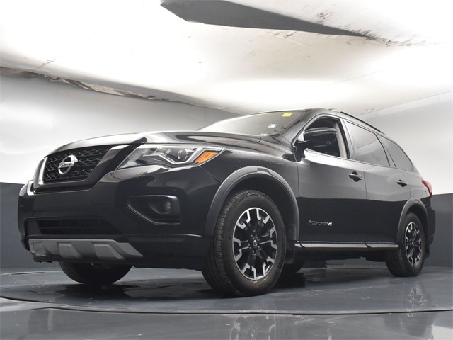 Vehicle image 17 of 53