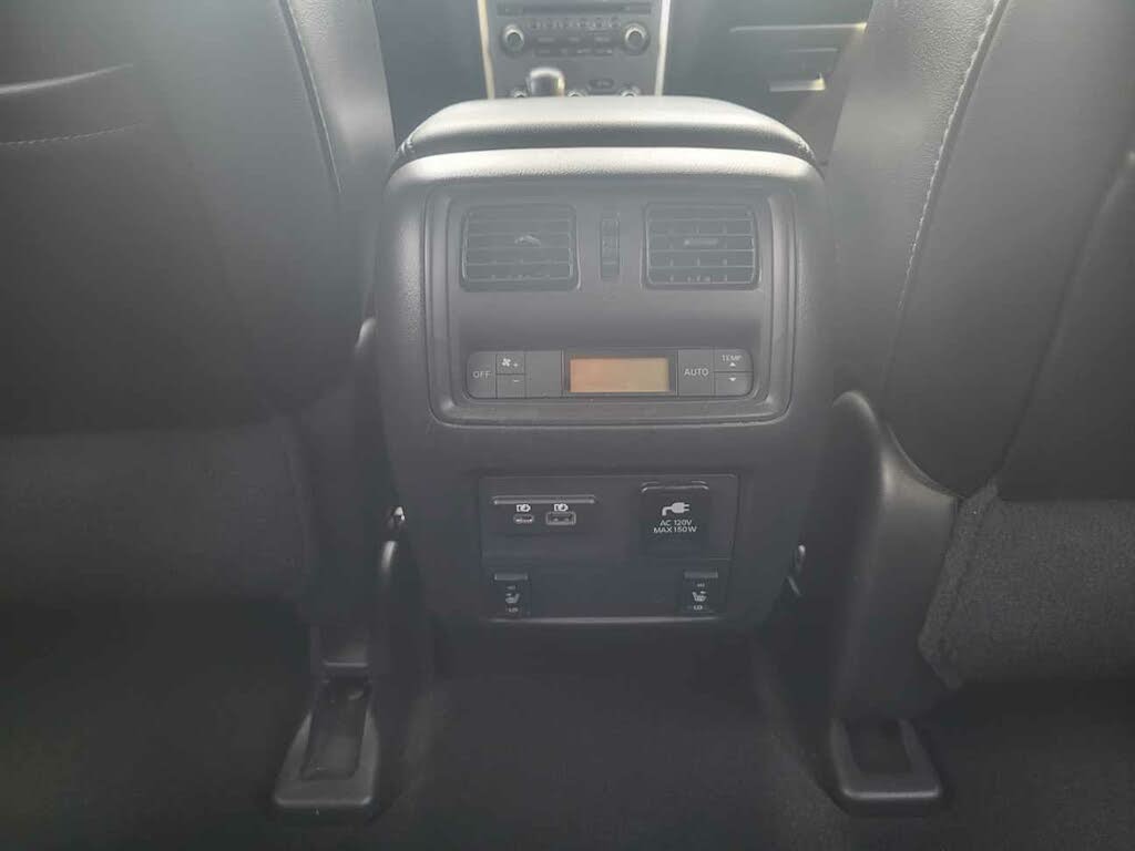 Vehicle image 22 of 23