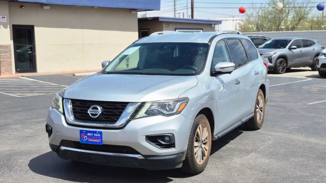 Vehicle image 2 of 19