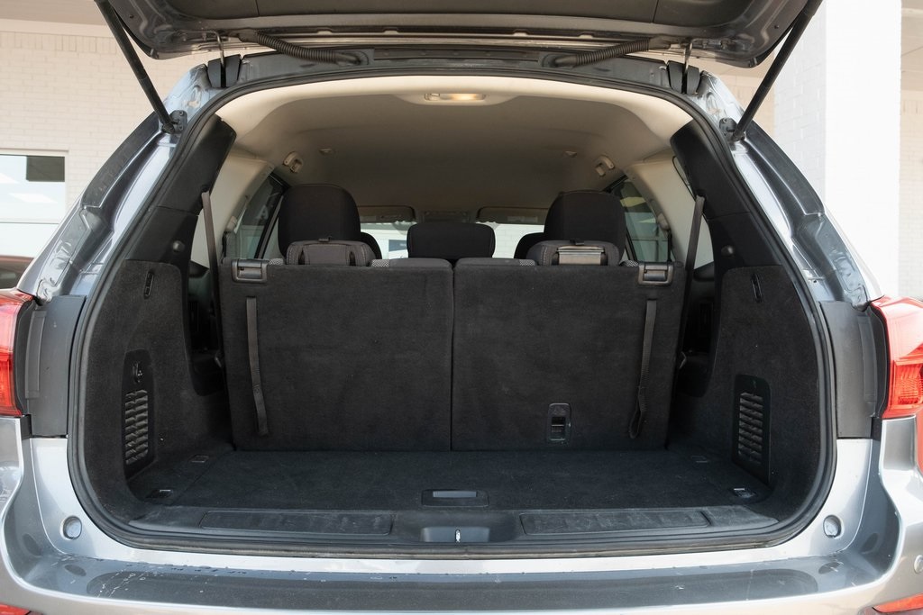 Vehicle image 19 of 19