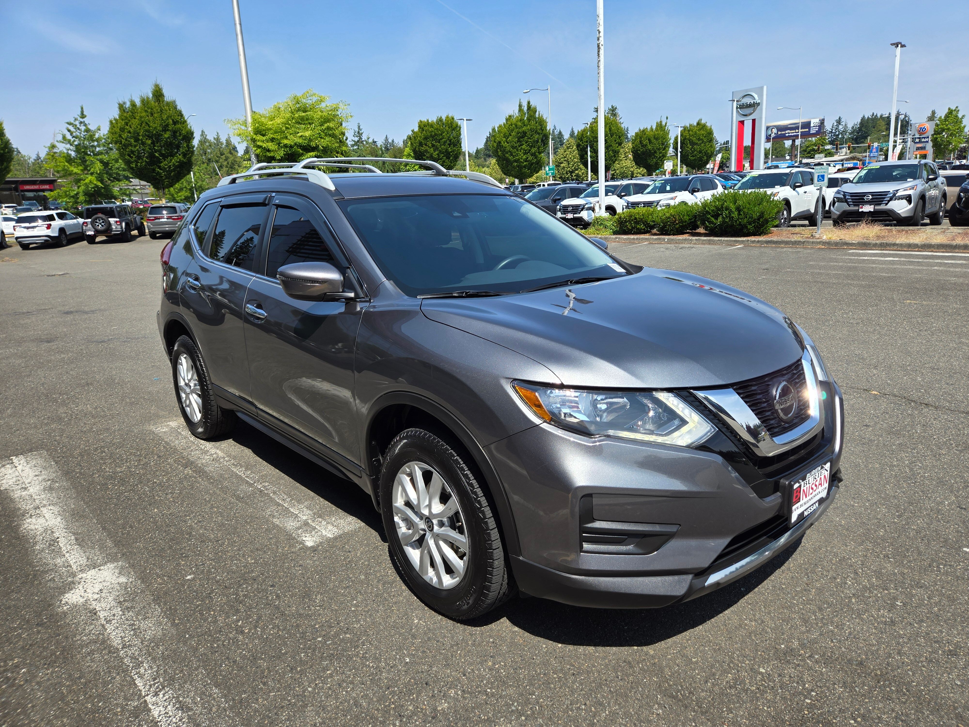 2020 Nissan Rogue S Image 2 of 34