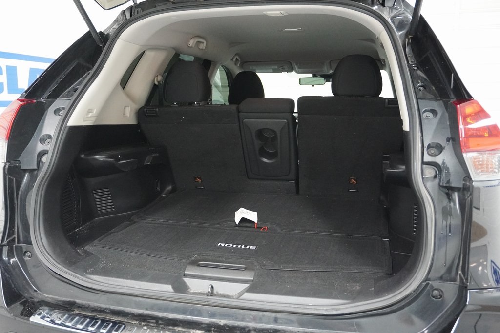Vehicle image 10 of 32