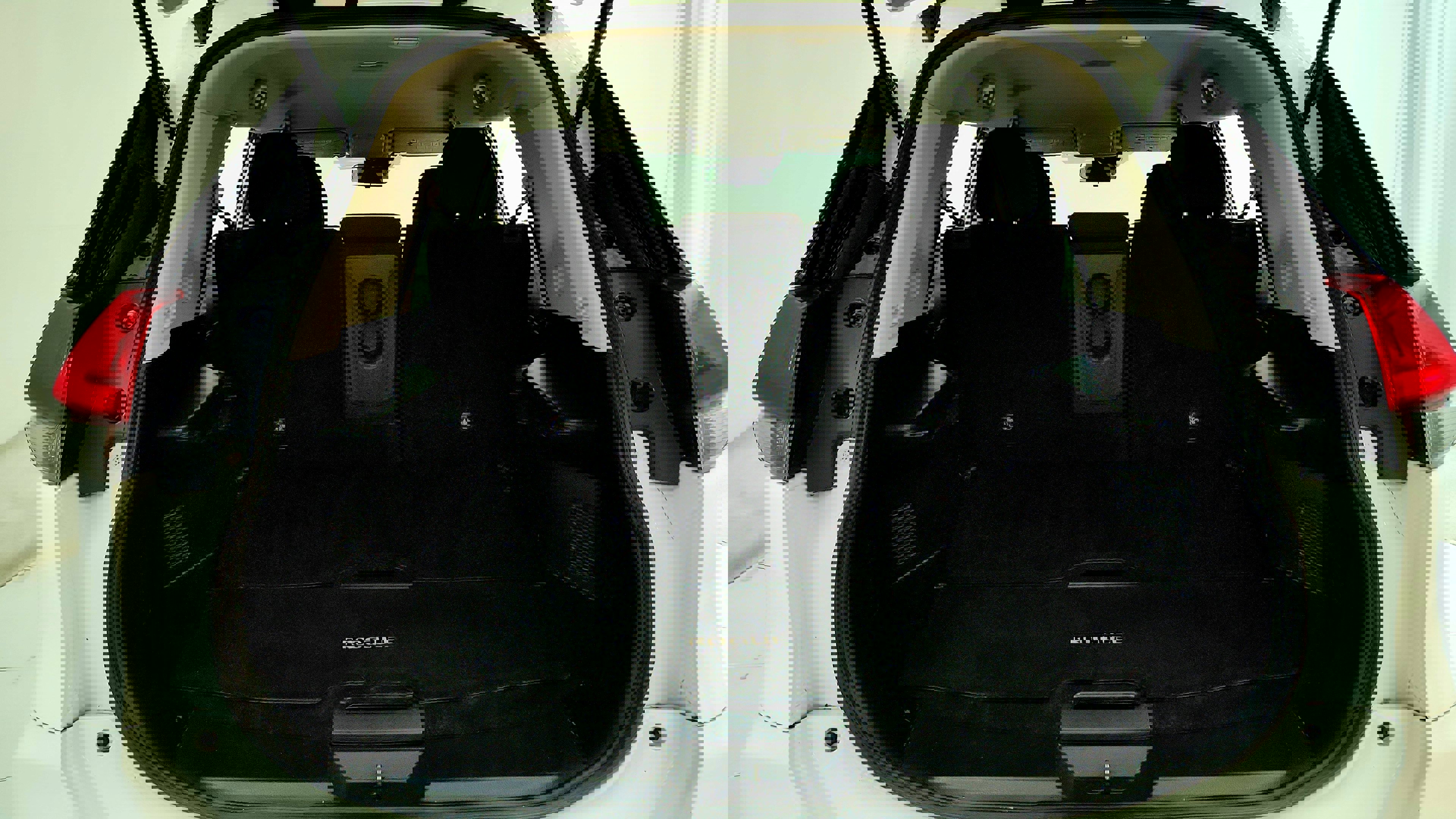 Vehicle image 30 of 34