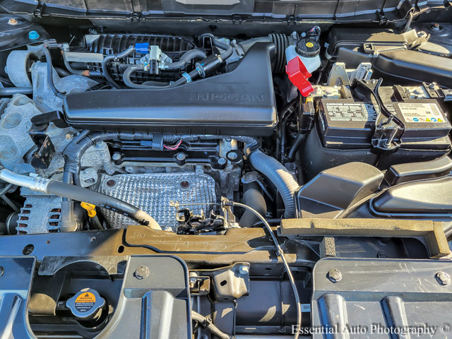 Vehicle image 33 of 35