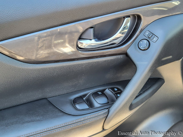 Vehicle image 11 of 35