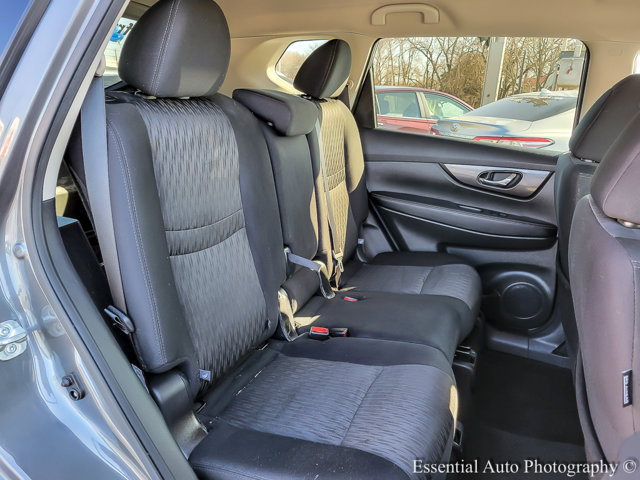 Vehicle image 27 of 35