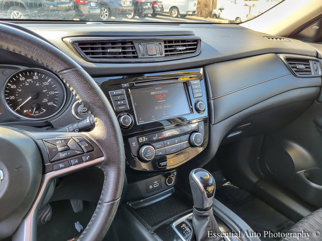 Vehicle image 20 of 35