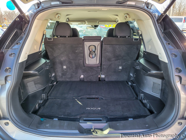 Vehicle image 24 of 35