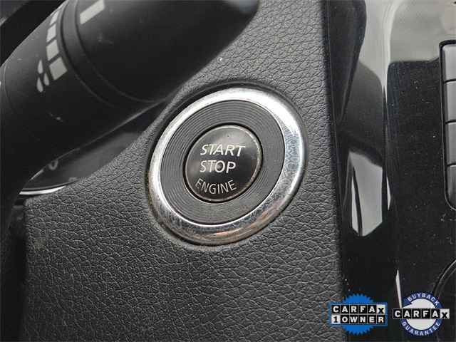 Vehicle image 20 of 33