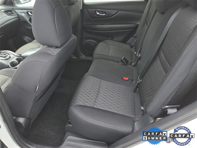 Vehicle image 32 of 33