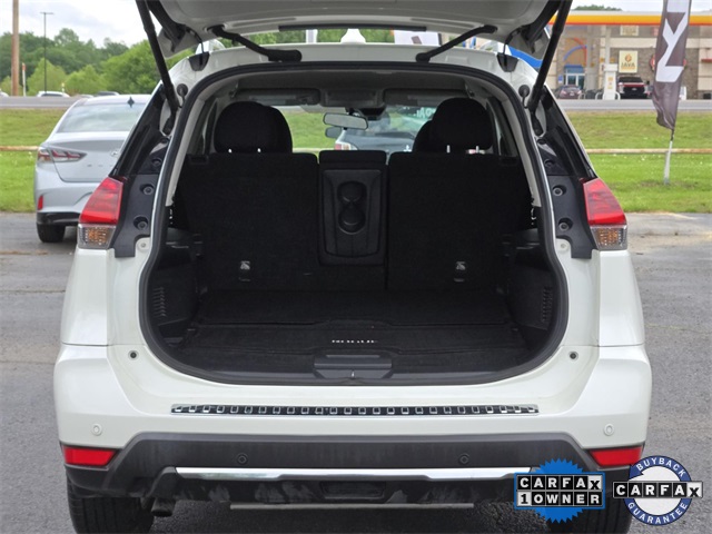 Vehicle image 10 of 33