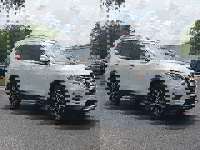 Vehicle image 6 of 28