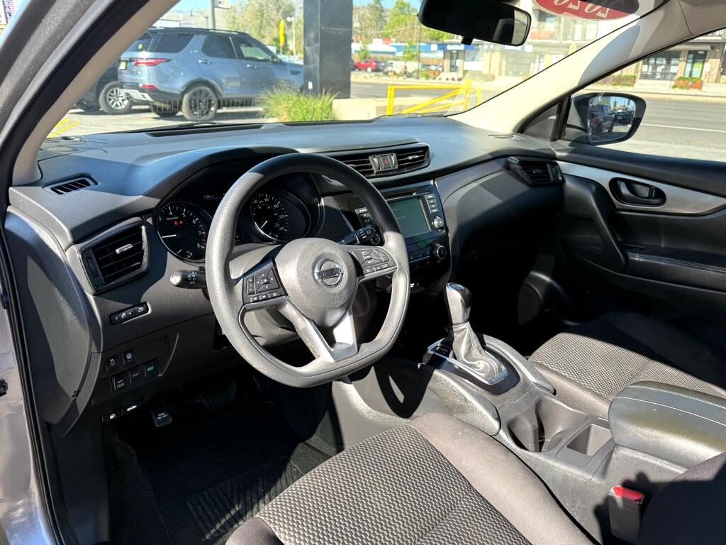 Vehicle image 11 of 22
