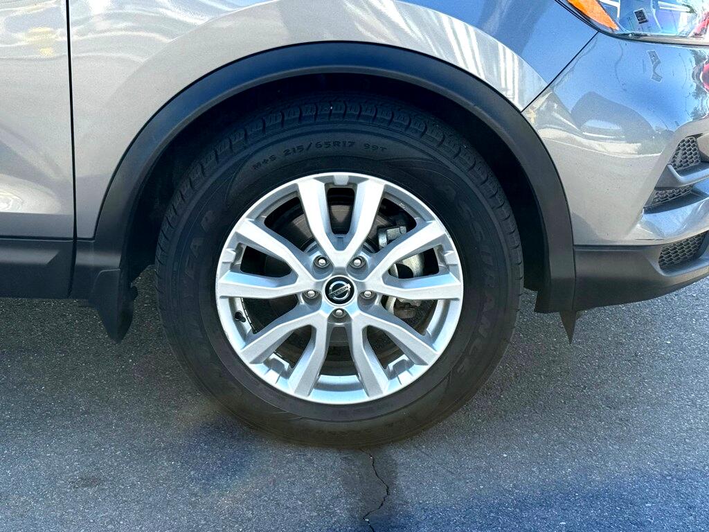 Vehicle image 8 of 22