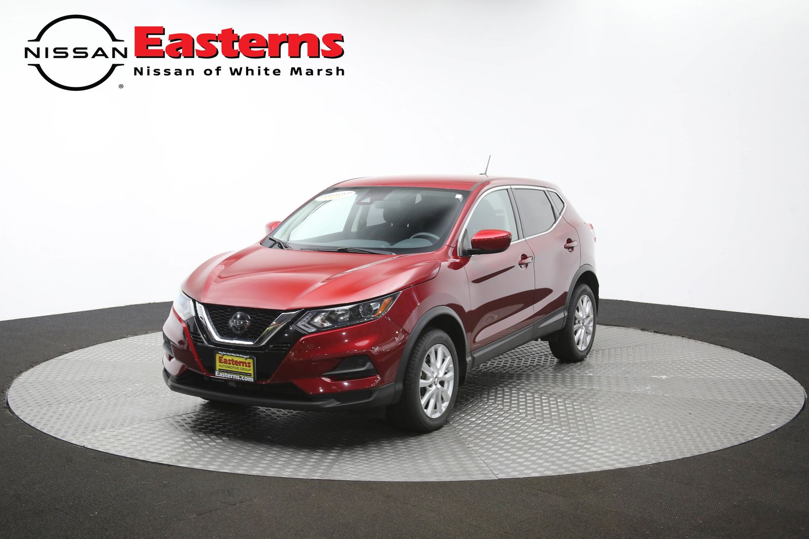 2020 Nissan Rogue Sport S Image 1 of 63