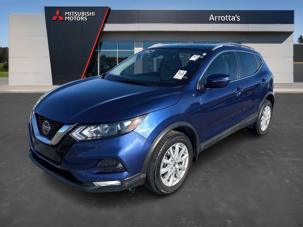2020 Nissan Rogue Sport SV Image 1 of 8