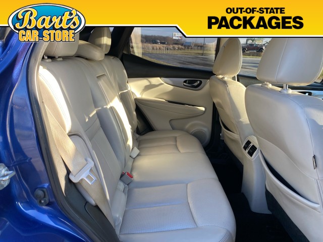 Vehicle image 11 of 34