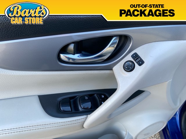 Vehicle image 25 of 34