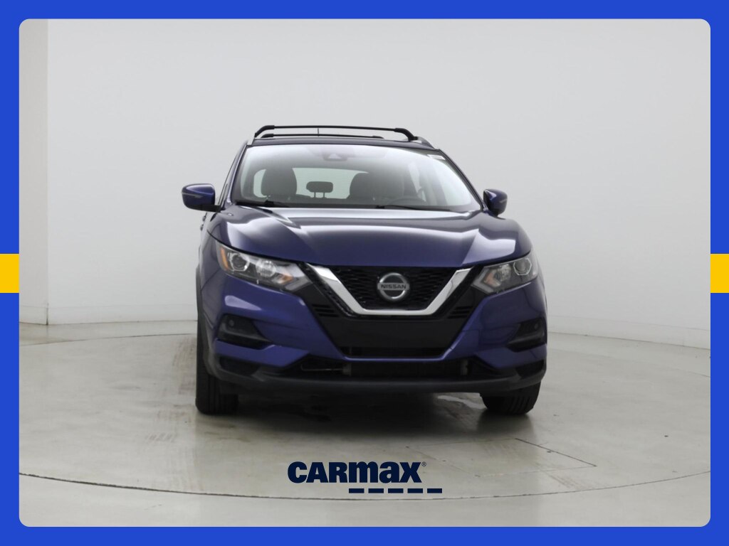 2020 Nissan Rogue Sport SV Image 2 of 22