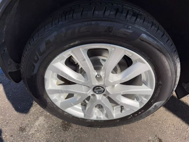 Vehicle image 47 of 50
