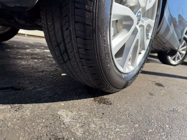 Vehicle image 45 of 50