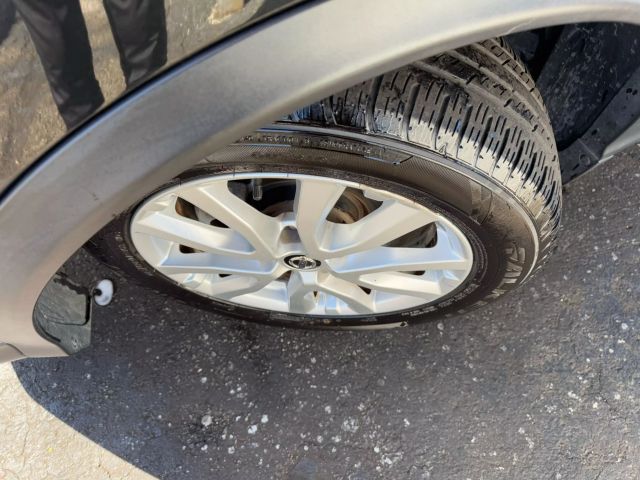 Vehicle image 39 of 50