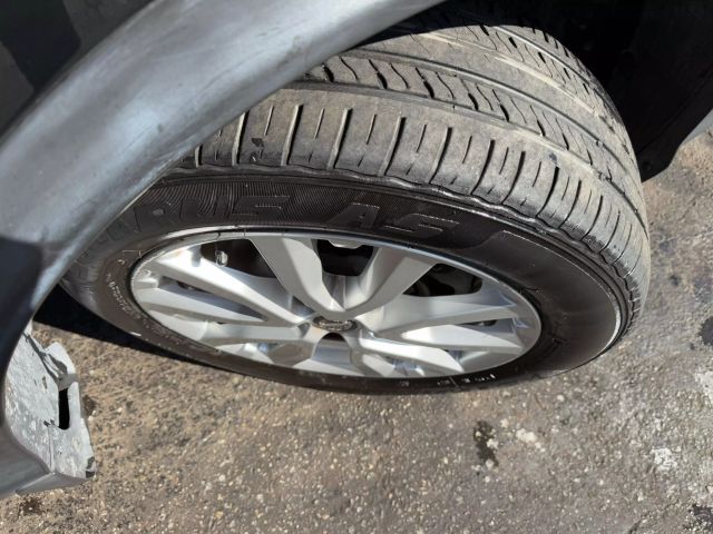 Vehicle image 48 of 50