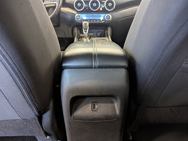 Vehicle image 26 of 27