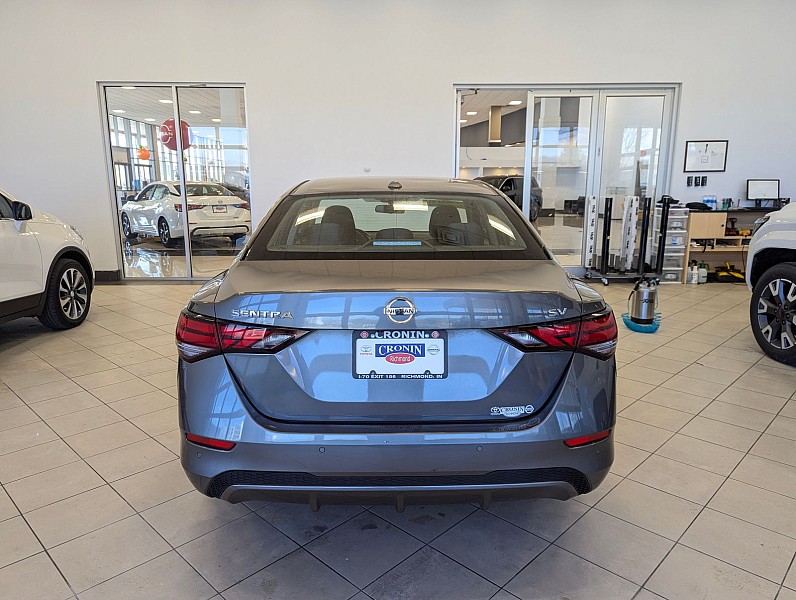Vehicle image 5 of 27