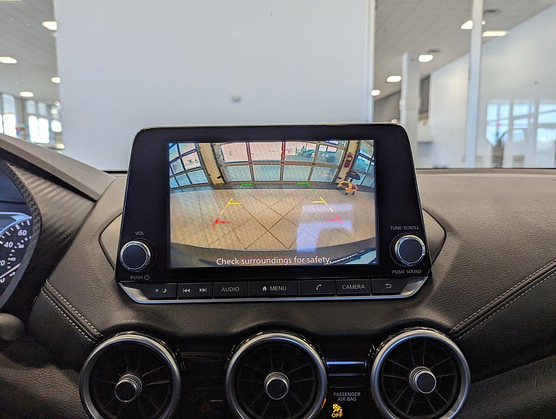 Vehicle image 24 of 27
