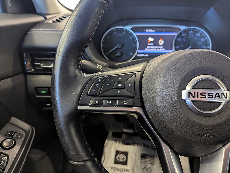 Vehicle image 19 of 27