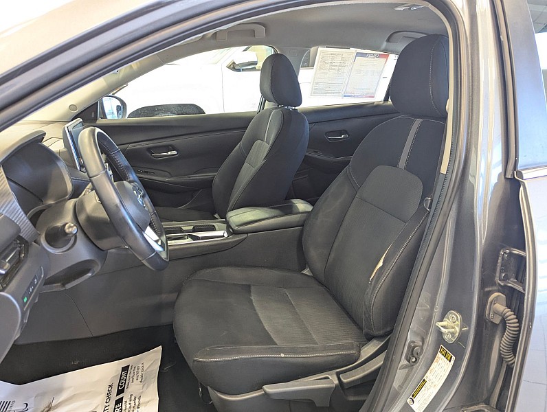 Vehicle image 9 of 27