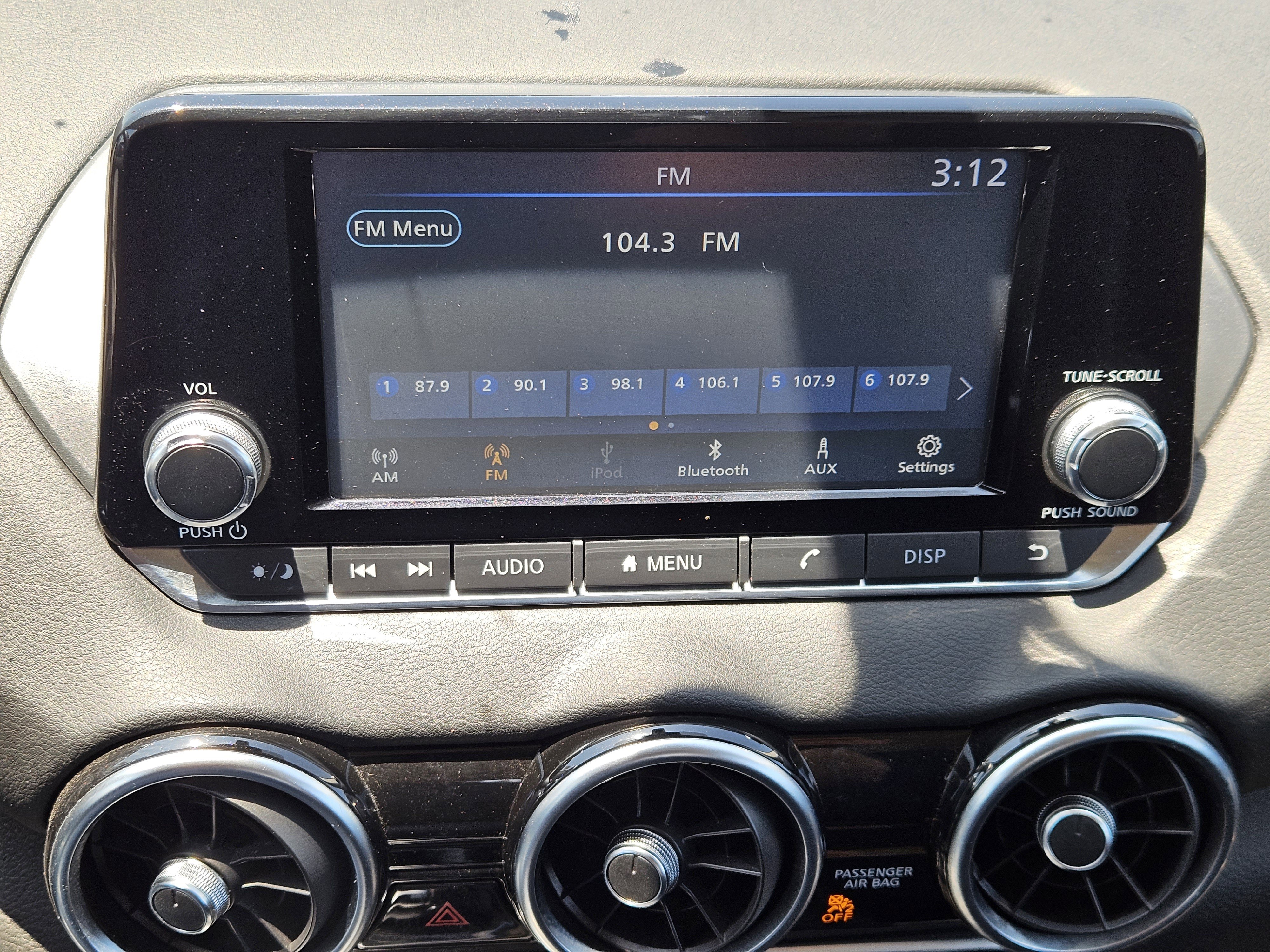 Vehicle image 13 of 23